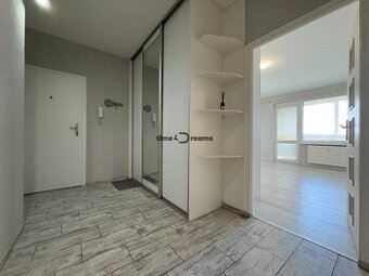 Na predaj: VEĽKY 3 ib + LOGGIA + ŠPAJZA + KUMBAL + PIVNICA