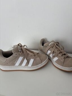 Adidas campus