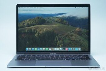 ZÁRUKA/Macbook Air 13.3"/I5 1.6GHZ/8GB RAM/256GB SSD/CZ