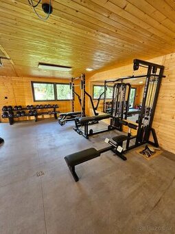 Posilňovacie fitness stroje