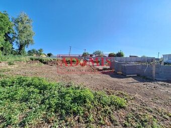 Predám pekný stavebný pozemok 820m2 Bohdanovce, projekt,všet