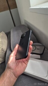 iPhone 15 128GB