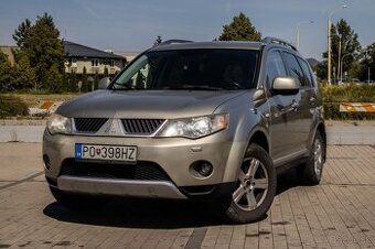 Mitsubishi Outlander 125kW (2008).