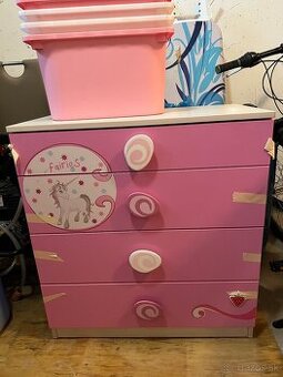 Detská komoda so šuflíkmi