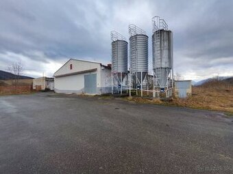 Predaj haly 1500 m2,Podhradie - 1