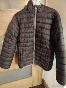 Prechodná vetrovka 128