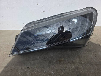 Škoda Superb 3 III 2015- ľavý predný xenon svetlo
