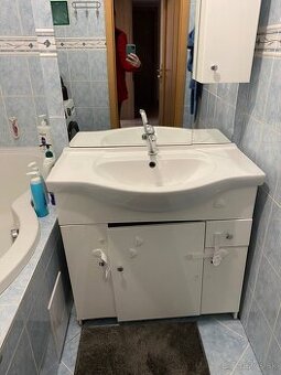 Kupelna skrinka za odvoz