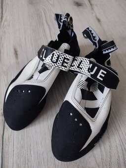 Red Chili Clue night/snow size 37