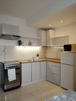 1i byt Pred poľom, Trenčín - 1