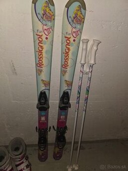 Detské lyže, dĺžka 120, a lyžiarske palice, 105