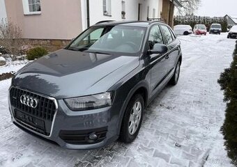 Audi Q3 2,0TFSi/125 Kw 4x4 1 Majitel benzín manuál 125 kw