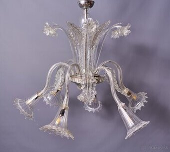 Benátsky luster zo štiepaného skla. Murano