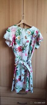 Damske spoločenské šaty