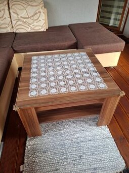 Konferenčný stolík