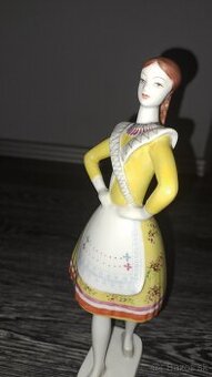 Žena v kroji