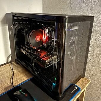 i7 12700K | RX 6800 XT 16GB | 32GB RAM |