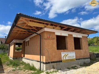 4 iz Novostavba ( Pánske niva) Hlohovec ZĽAVA