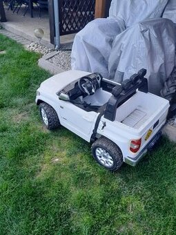 Elektrické auto TOYOTA