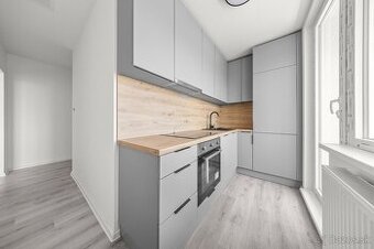 2 – IZB.BYT, NOVÁ KOMPLET. REK., LOGGIA,SVÄTOPLUKOVA,PEZINOK