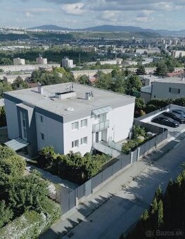 PRENÁJOM IZBA S BALKÓNOM - 1