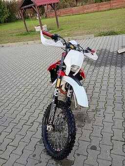 Husqvarna te250 s ŠPZ