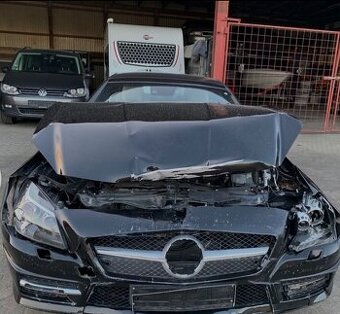 mercedes benz cabriolet Slk 300 2015