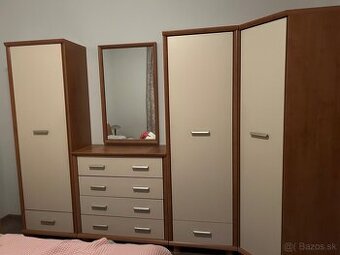 Skriňová spálňová zostava