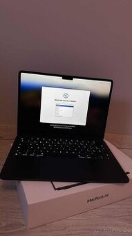 Apple MacBook air 2024