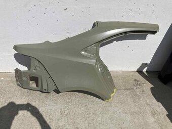 TOYOTA COROLLA E21 SEDAN 19- PRAVÝ ZADNÝ BLATNÍK