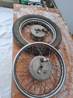 Kolesa jawa cz kyvačka