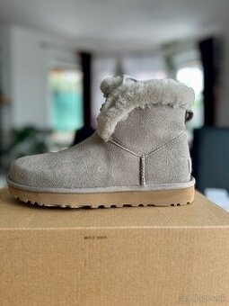 Ugg Classic mini posy