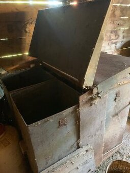 Plechové nádoby na obilie