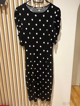 Bodkové šaty Orsay