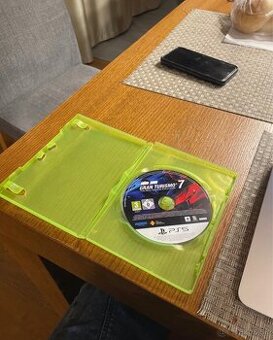 Hra na playstation 5 Pretekarska hra