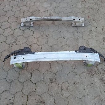 Predam zadnu vystuhu na opel astra j,