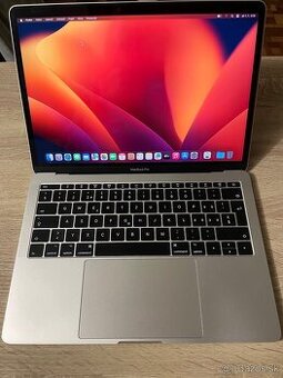 MacBook Pro 2017 / 13inch / 16GB/256GB TOP stav