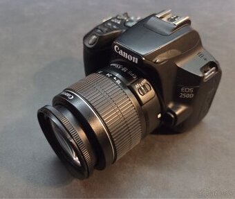 Digitálna kamera Canon EOS 250D + objektív EFS 18-55 mm