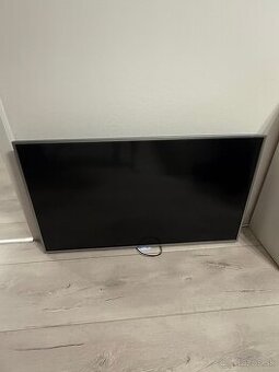 televizor philips 49PUS6561/12