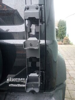 Jimny rebrík na zadné dvere