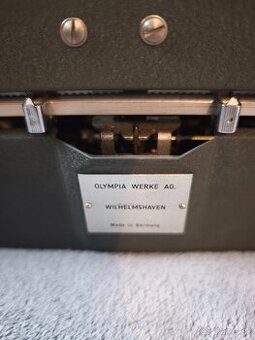 písací stroj Olympia Werke AG Wilhelmshaven