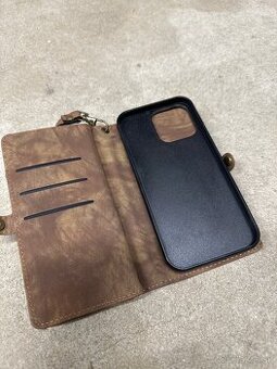 Púzdro pre iPhone s peňaženkou.