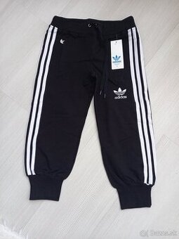 damske tepláky adidas,3/4 tove