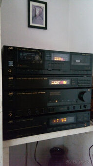 Predám HIFI JVC-zosilňovač, CD prehrávač, rádio, magnetofon