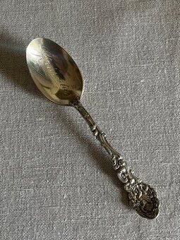 Strieborná lyžička