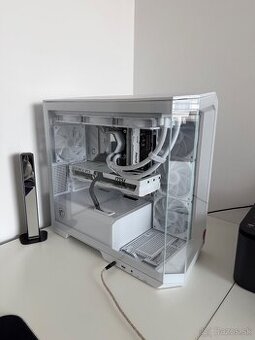 Predám herný PC LYNX Challenger White i9 RTX 5080 – 64GB RAM