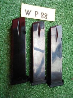 3 ks zásobníkov spolu za 30€ pre plyn. Walther P88,9mmP.A