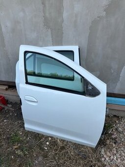 Predám pravé predné dvere Dacia Logan II