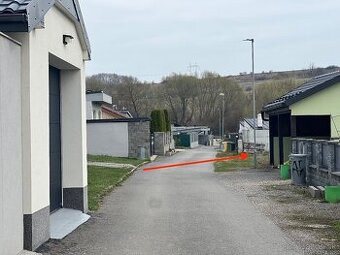 Slnečný pozemok Chrastné pre RD, 12á, kanalizácia