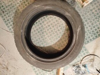 215/50 R17